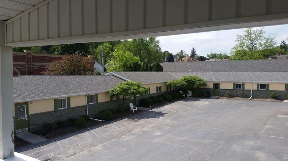 Canyon Motel Wellsboro Exteriör bild